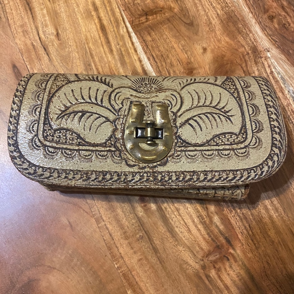 Vintage hand tooled handmade leather belt pouch with horseshoe lock